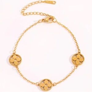 4 leaf clover bracelet